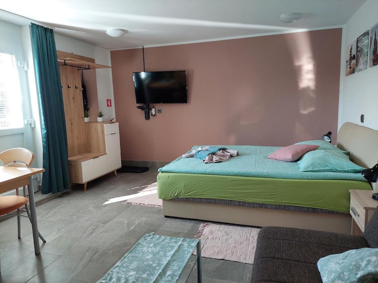Studio Apartma Zirovnik Cerklje na Gorenjskem Eksteriør billede