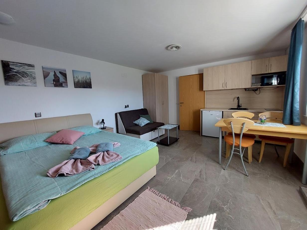 Studio Apartma Zirovnik Cerklje na Gorenjskem Eksteriør billede